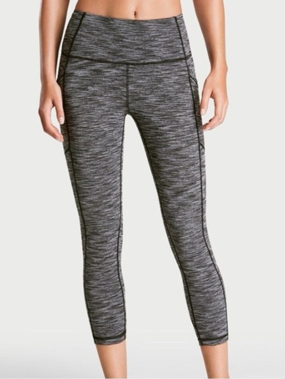 Victorias Secret Sport Knockout Capri Leggings